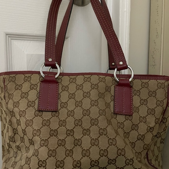 PRICE DROP- 💯 Authentic Gucci Women’s GG Canvas Tote Bag GG Canvas Beige,Red - Picture 8 of 14